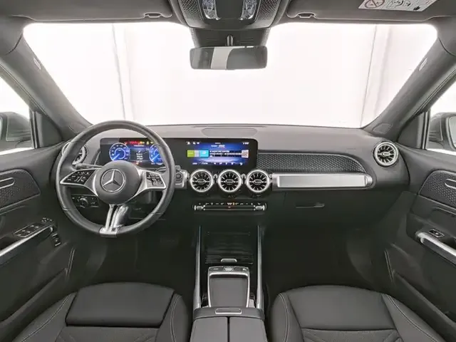 Mercedes-Benz EQB 300
