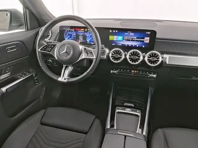 Mercedes-Benz EQB 300