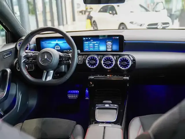 Mercedes-Benz A 180