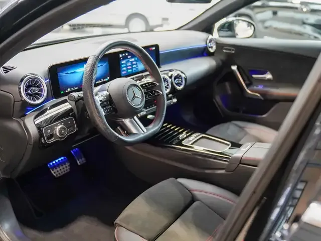 Mercedes-Benz A 180