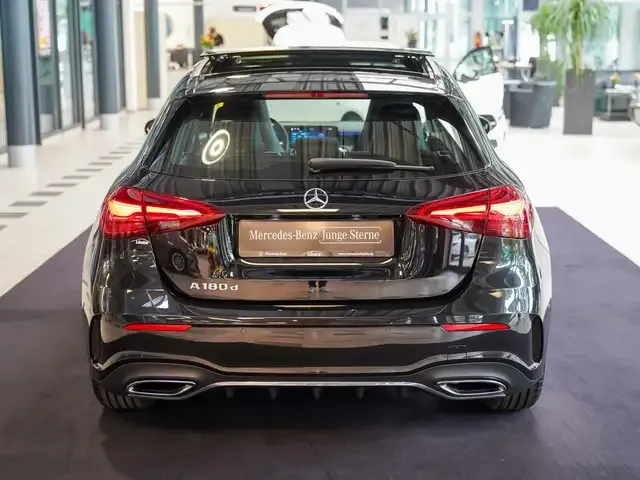 Mercedes-Benz A 180