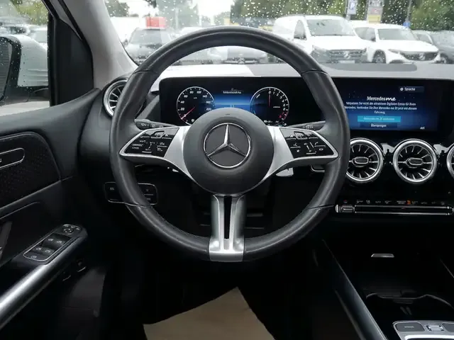 Mercedes-Benz B 250