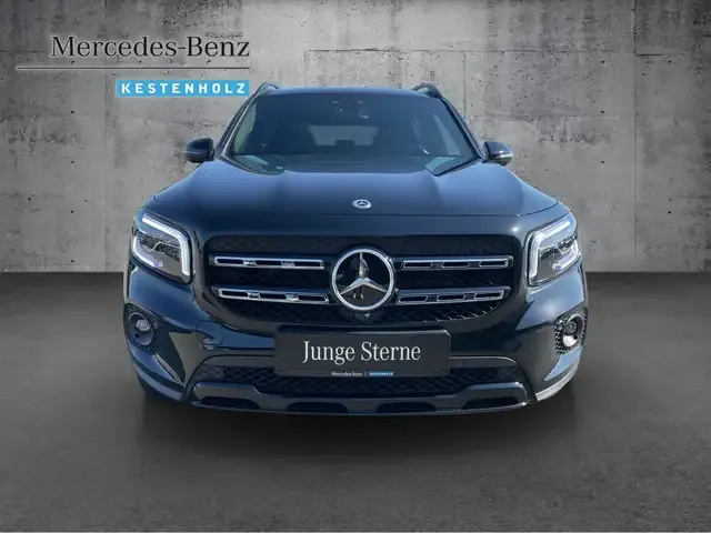 Mercedes-Benz GLB 220