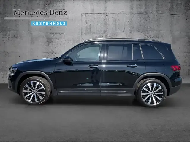 Mercedes-Benz GLB 220