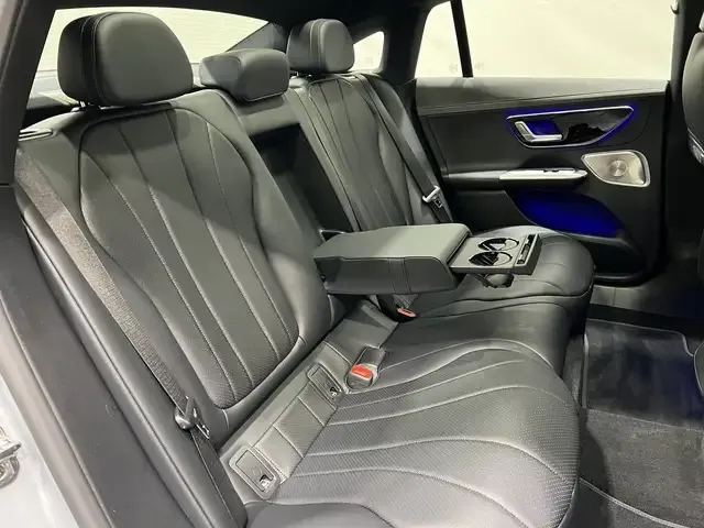 Mercedes-Benz EQE 300