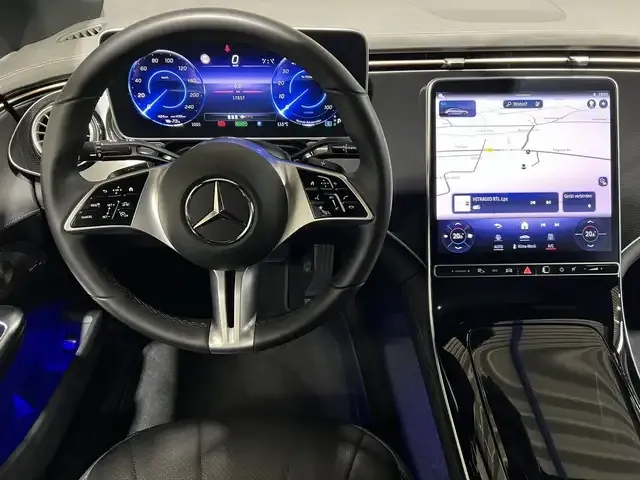 Mercedes-Benz EQE 300