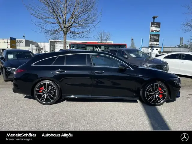Mercedes-Benz CLA 35 AMG