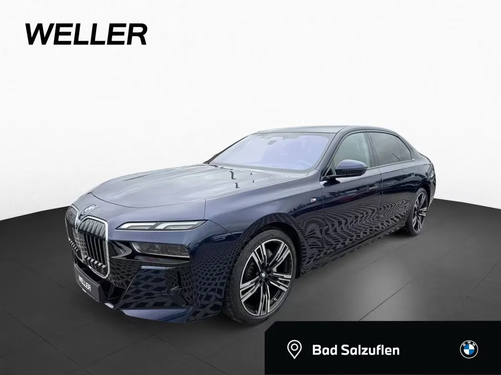 BMW 740