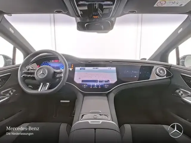 Mercedes-Benz EQE 300
