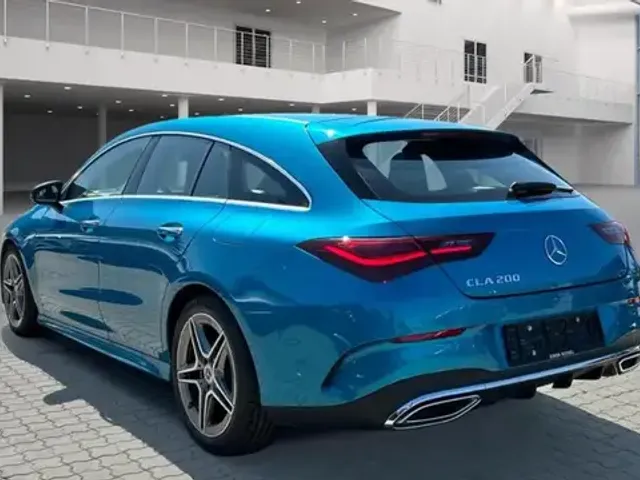 Mercedes-Benz CLA 200