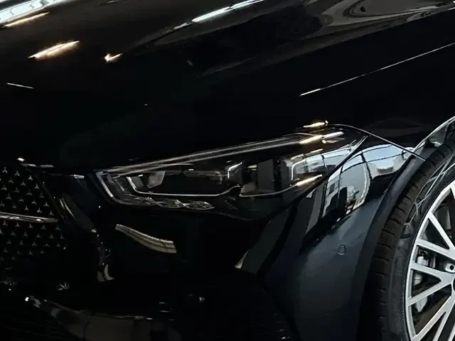 Mercedes-Benz CLA 180