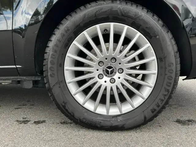 Mercedes-Benz EQV 300