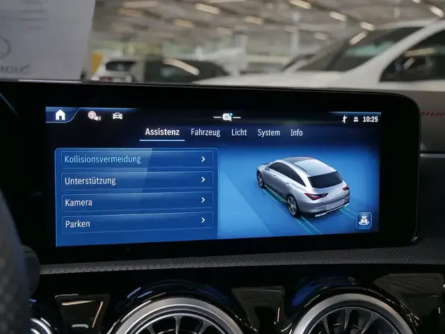 Mercedes-Benz CLA 200