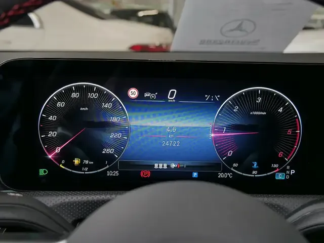 Mercedes-Benz CLA 200