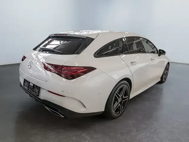 Mercedes-Benz CLA 200