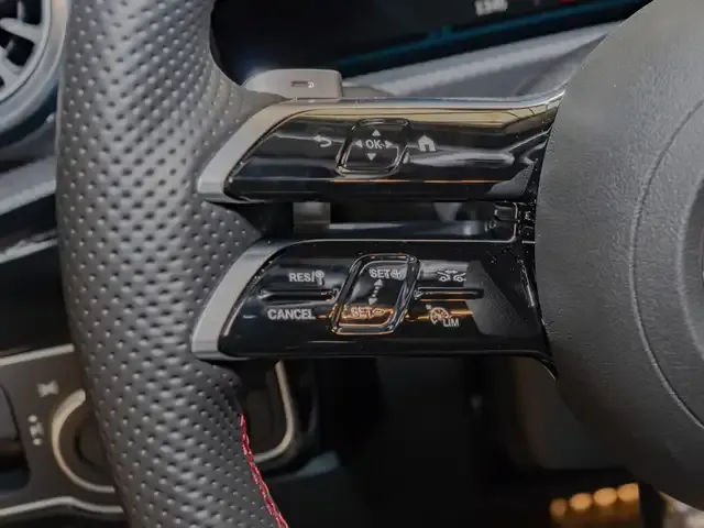 Mercedes-Benz CLA 220