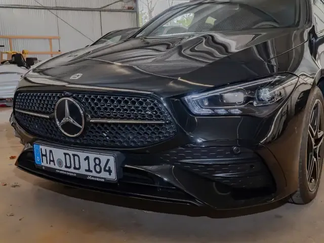 Mercedes-Benz CLA 220
