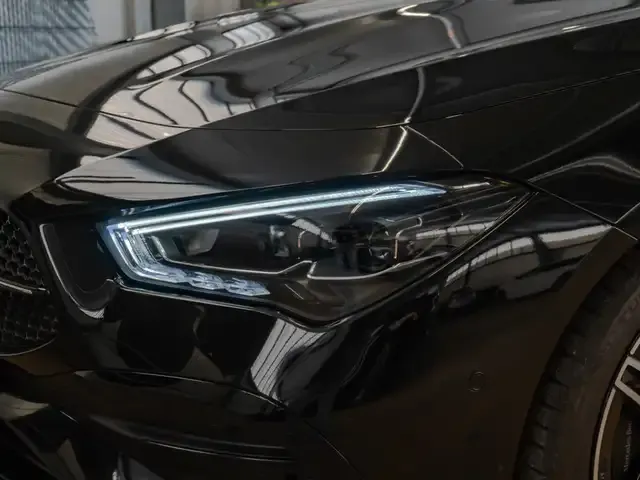 Mercedes-Benz CLA 220