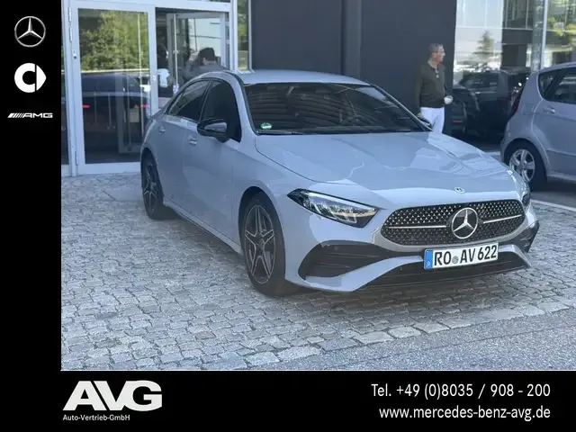 Mercedes-Benz A 200