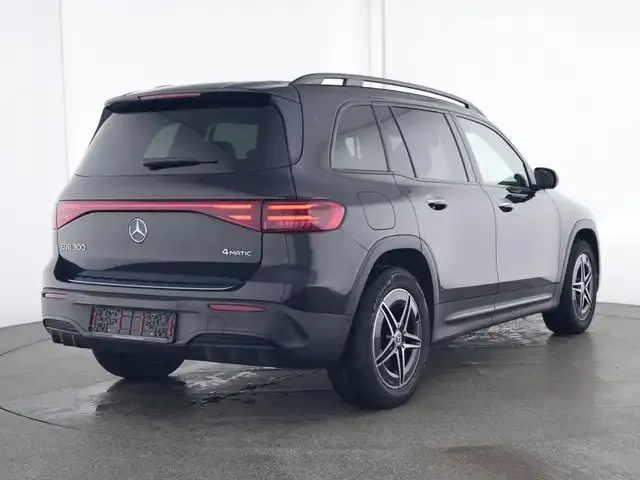 Mercedes-Benz EQB 300