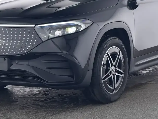 Mercedes-Benz EQB 300