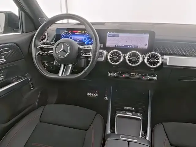 Mercedes-Benz EQB 300