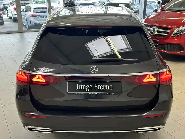 Mercedes-Benz E 300