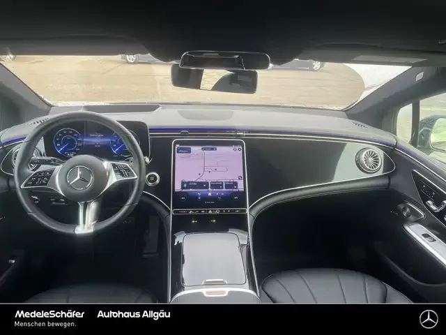 Mercedes-Benz EQE 300