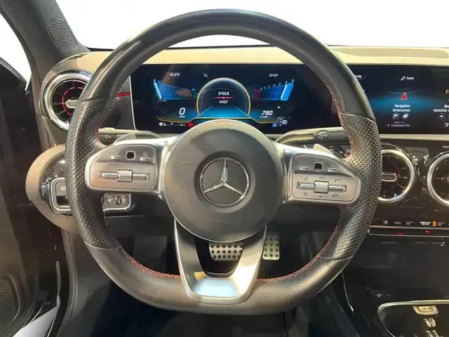 Mercedes-Benz A 35 AMG