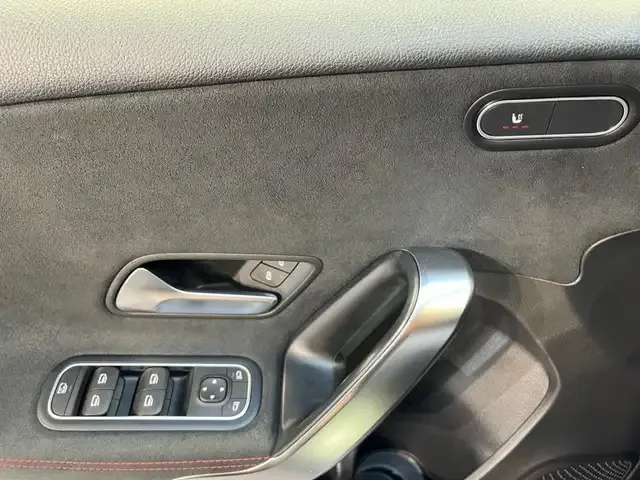 Mercedes-Benz A 35 AMG