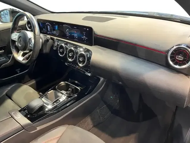 Mercedes-Benz A 35 AMG