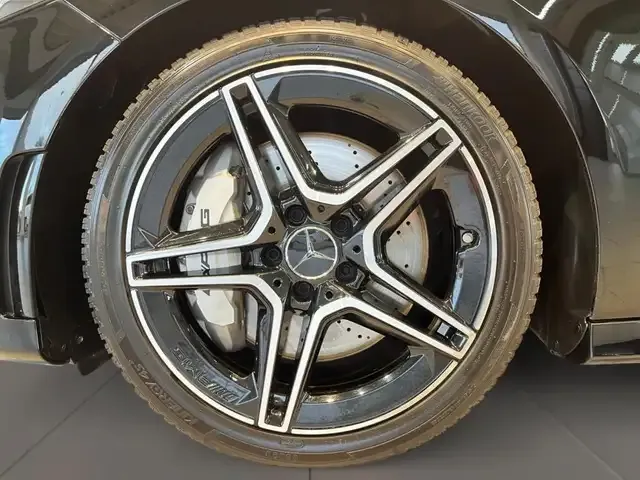 Mercedes-Benz A 35 AMG