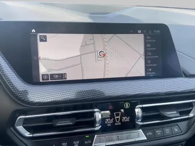 BMW 235