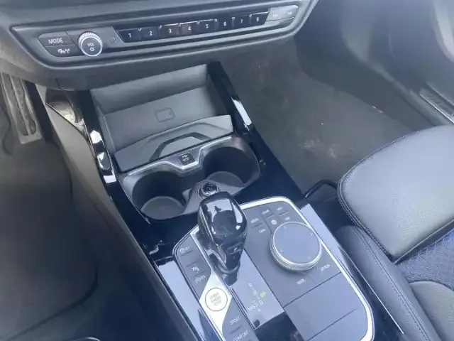 BMW 235