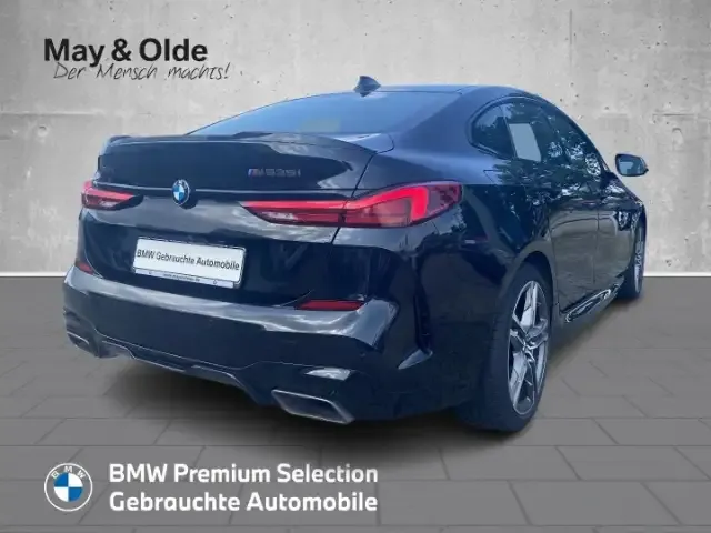 BMW 235