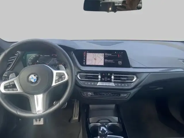 BMW 235