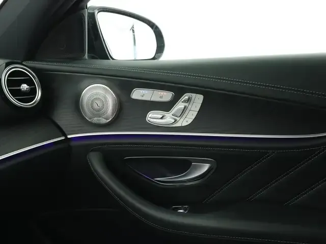 Mercedes-Benz E 63 AMG