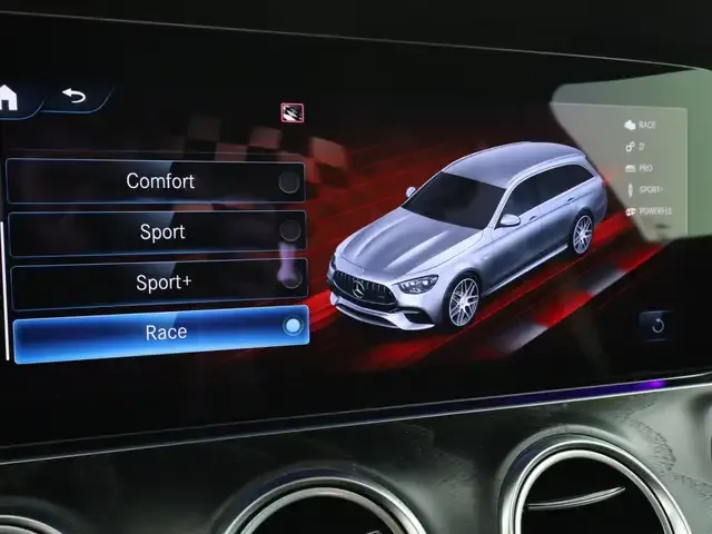 Mercedes-Benz E 63 AMG