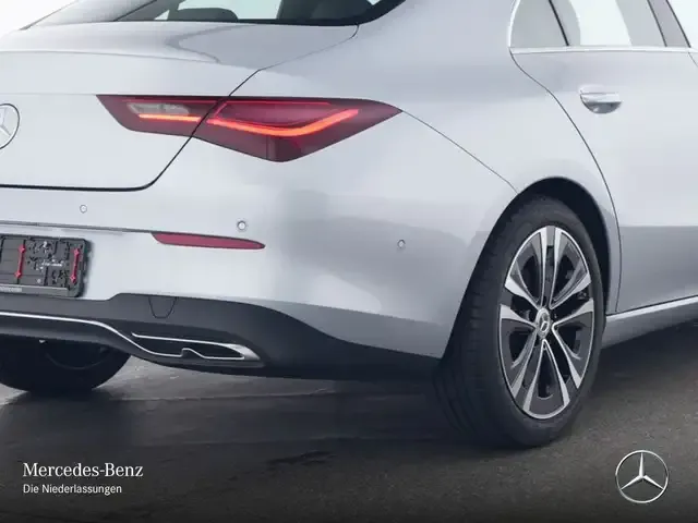 Mercedes-Benz CLA 180