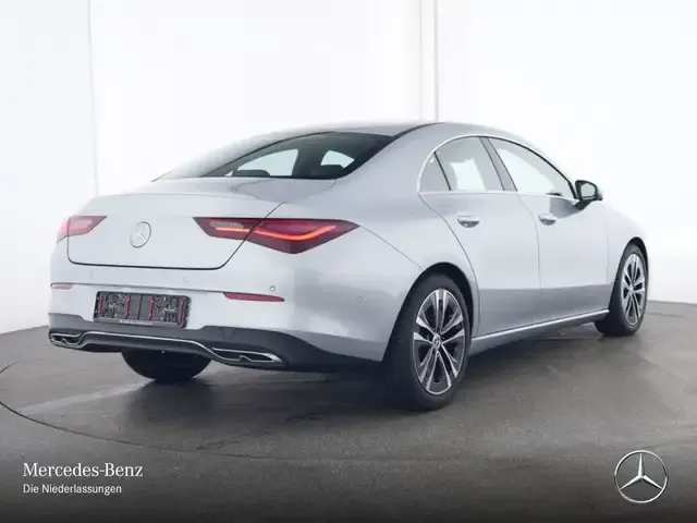 Mercedes-Benz CLA 180