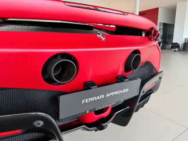 Ferrari SF90 Spider