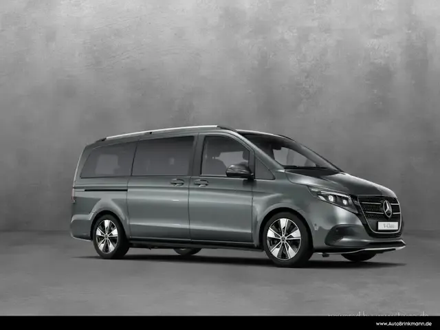 Mercedes-Benz V 220