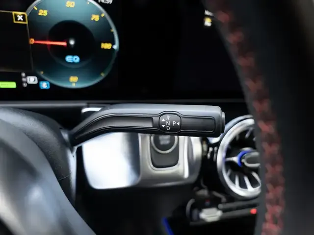 Mercedes-Benz EQB 350