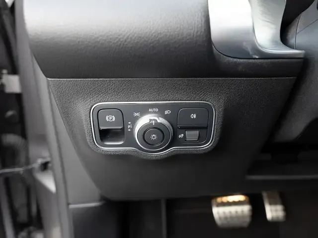 Mercedes-Benz EQB 350