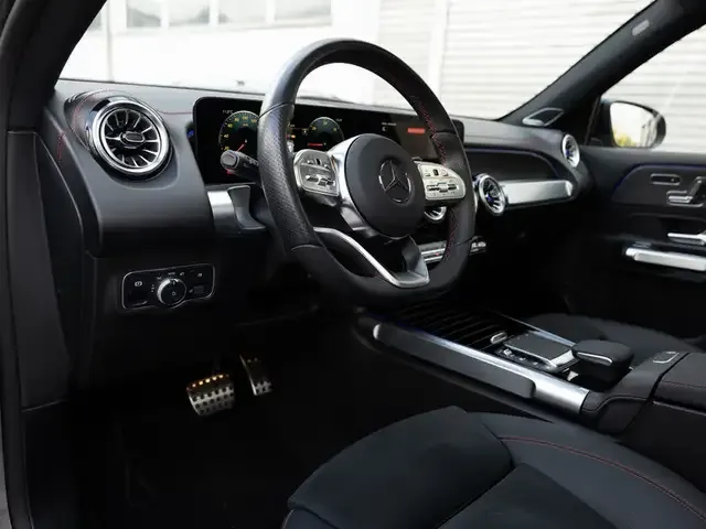 Mercedes-Benz EQB 350