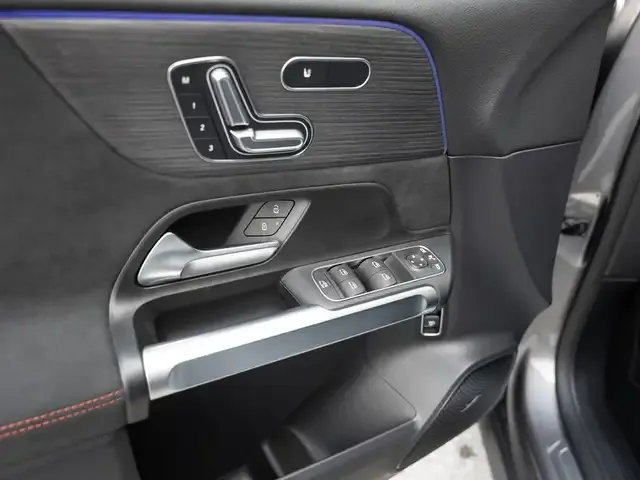 Mercedes-Benz EQB 350