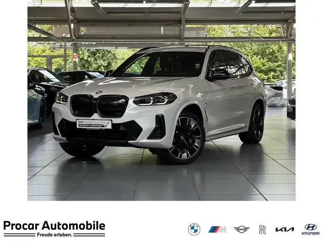 BMW iX3