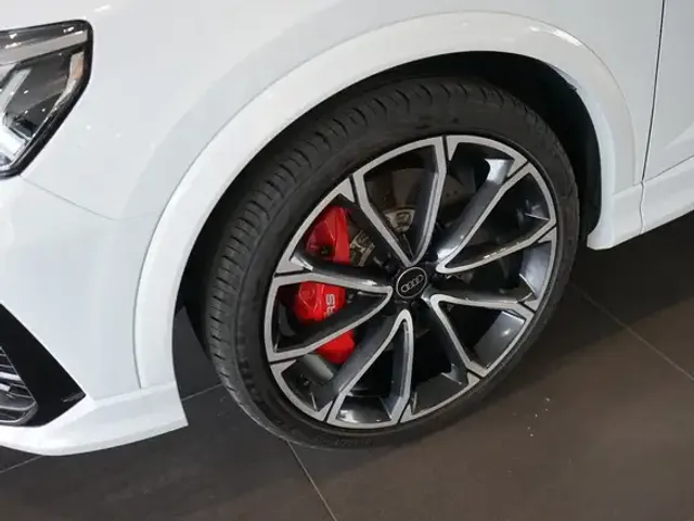 Audi RS Q3
