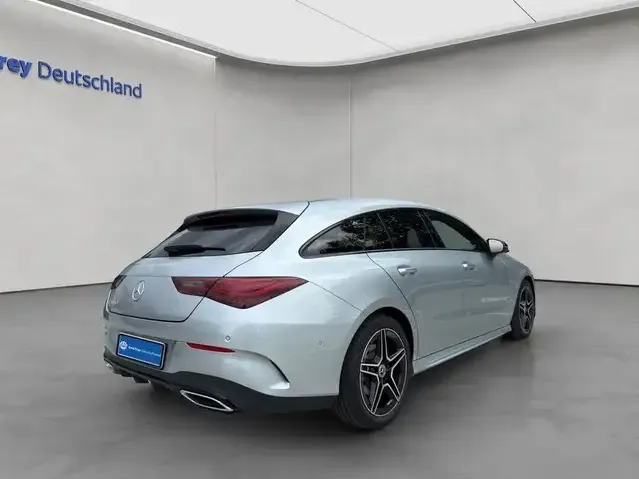 Mercedes-Benz CLA 180