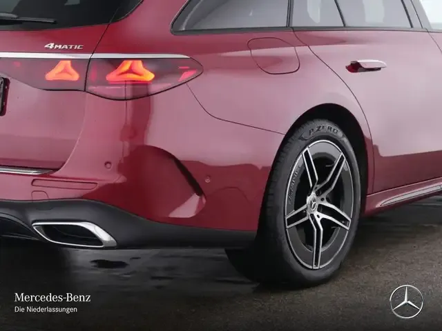 Mercedes-Benz E 300